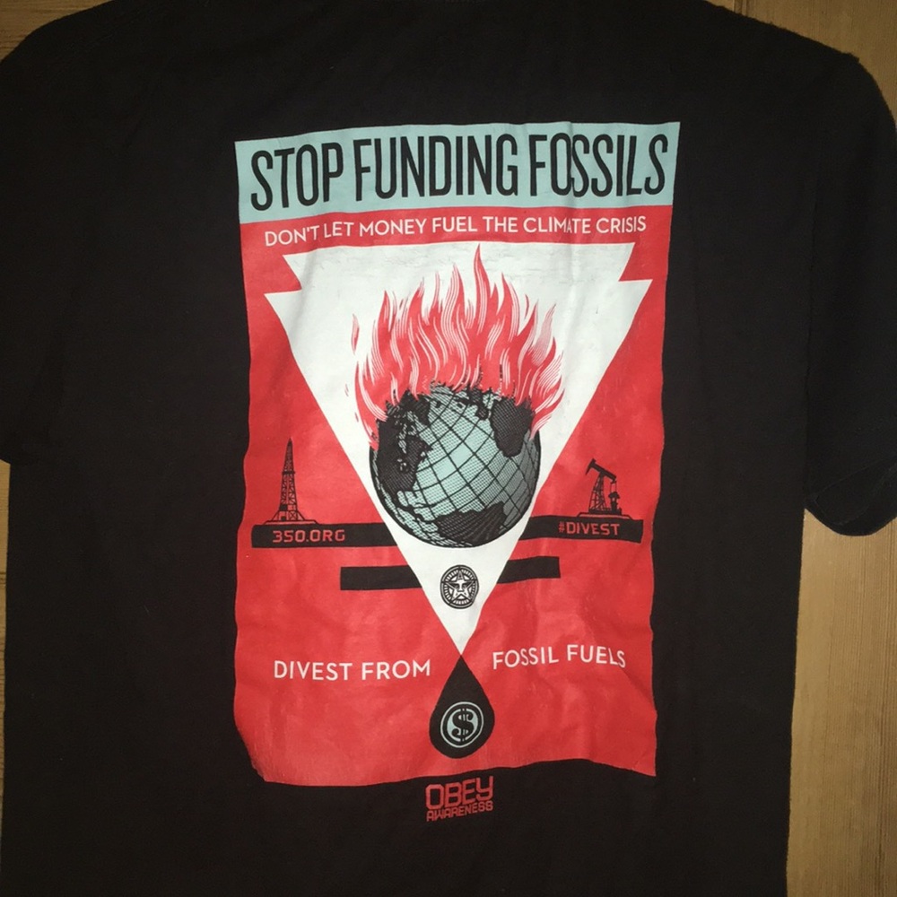 OBEY- STOP FUNDING FOSSILS tee shirt size M